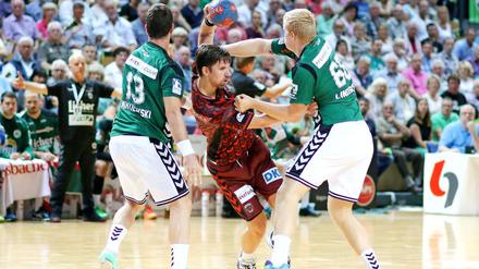 Nationalspieler Fabian Wiede (M.) war mit sieben Toren treffsicherster Schütze Berlins.