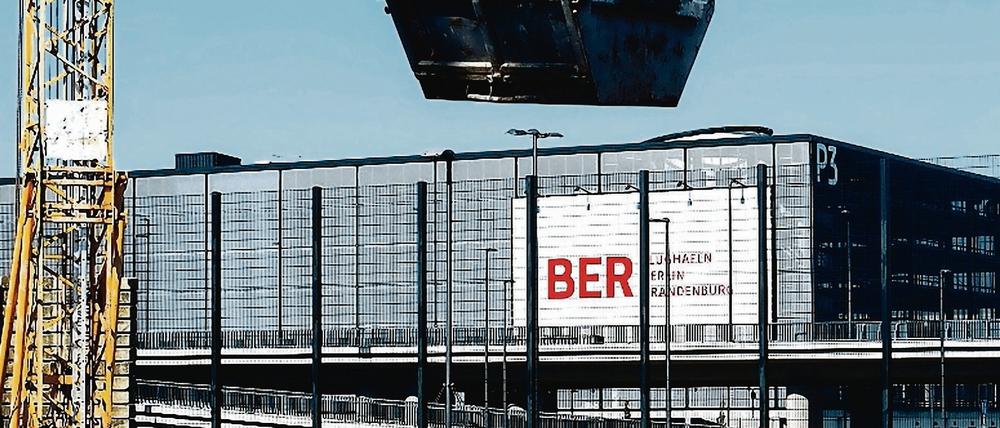 Immer werden, niemals sein? Der BER - hier ein Foto von 2015 - ist seit gut zehn Jahren eine Baustelle.