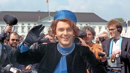 "Witzischkeit kennt keine Grenzen". Hape Kerkeling als Königin Beatrix.