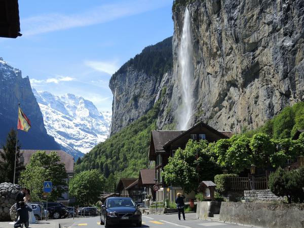 Lauterbrunnen im Schweizer Kanton Bern: 30 000 Sprünge jährlich, bislang 300 Tote.
