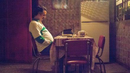 Viel Glanz, viel Elend. Pablo Escobar (Wagner Moura) versteckt sich.