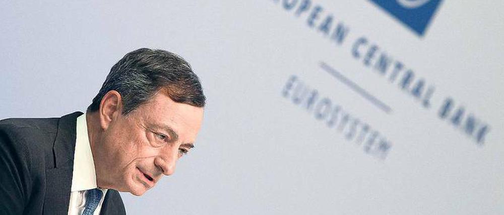 Notenbankchef Mario Draghi wird das Anleihekaufprogramm wird wohl bis mindestens September 2017 verlängern.