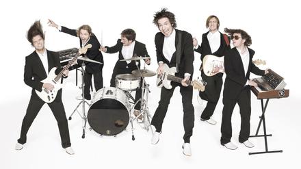 Ein Bild der "Magical Mystery Band", die zu den Musikern beim Herbstfest in der Preußenallee gehört.