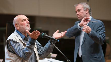 Sprecher Alexei Petrenko (l.) und Valery Gergiev in der Berliner Philharmonie.