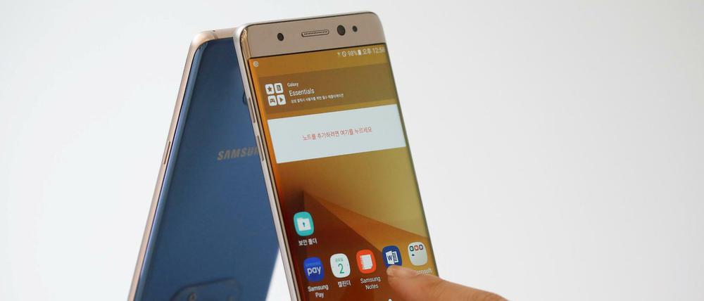 Smartphones enthalten seltene Erden wie Coltan. Umweltministerin Barbara Hendricks will deshalb ein Öko-Etikett für Elektrogeräte einführen. 