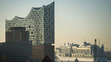 Blick auf die Elbphilharmonie