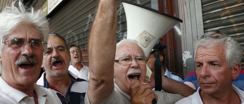 Pensionäre in Griechenland protestieren gegen Kürzungen ihrer Altersbezüge