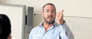 Respekt und Toleranz. Das sind die beiden Schlüsselbegriffe, deren Bedeutung Carsten Stahl den Schülern in seinen Kursen nahe bringen möchte.