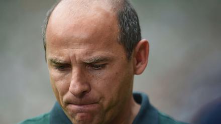 Unter Druck: Werder Bremens Trainer Viktor Skripnik beim 1:2 gegen den FC Augsburg.