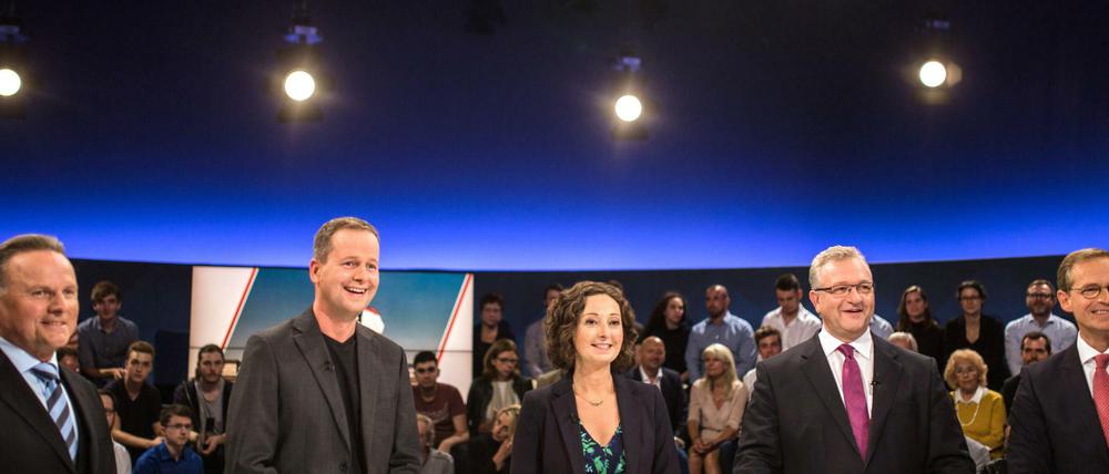 Wer darfs denn sein? Georg Pazderski (AFD, hier links), Klaus Lederer (Linke), Ramona Pop (Grüne), Frank Henkel (CDU) und Michael Müller (SPD) - die Spitzenkandidaten für die Berliner Abgeordnetenhauswahl