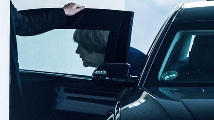 Bundeskanzlerin Angela Merkel (CDU) kommt am 11.09.2016 am Kanzleramt in Berlin vor dem Spitzentreffen der Koaliton an. 