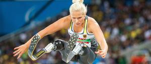 Vanessa Low holte die Goldmedaille im Weitsprung.