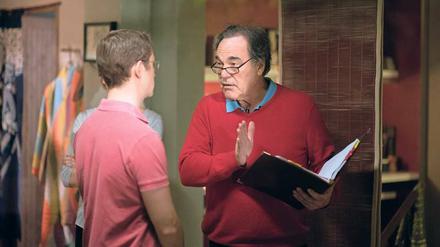 Hier geht's lang: Oliver Stone mit "Snowden"-Titelheld Joseph Gordon-Levitt bei den Dreharbeiten.