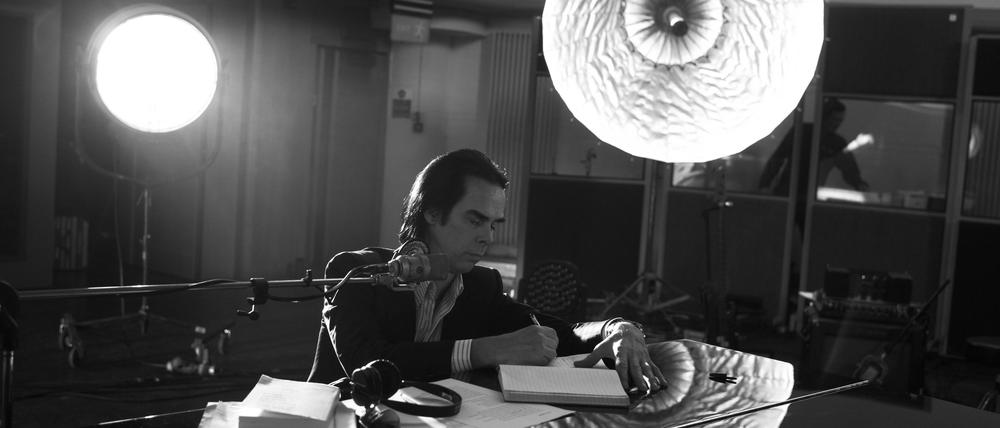 Cave versucht sich an Worten für das Unfassbare.