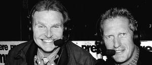 Sportkommentator Günter-Peter Ploog, hier mit Eishockey-Trainer Hans Zach, ist mit 68 Jahren verstorben.