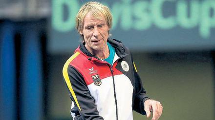 Carlo Thränhardt, 59, ist Fitness- und Mentaltrainer des Davis-Cup-Teams. Seit 1984 hält er mit 2,37 Meter den Deutschen Rekord im Hochsprung. Foto: Imago/Hübner