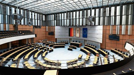 Ein Blick in den Plenarsaal. Füllen wird er sich erst wieder am 27. Oktober.
