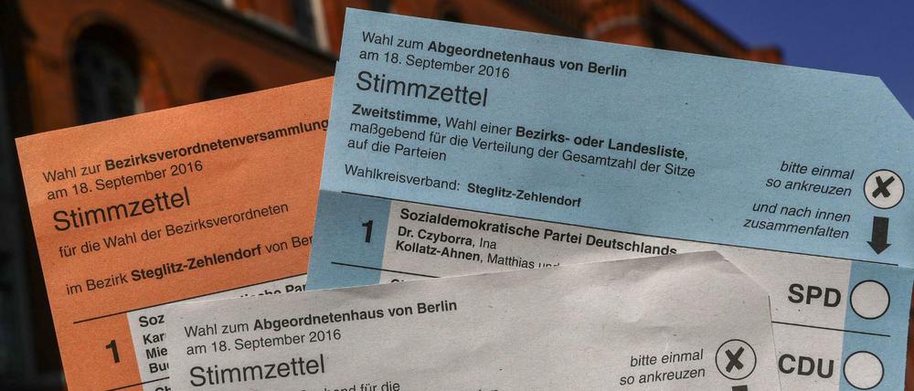 Die Stimmzettel für die Wahl zum Berliner Abgeordnetenhaus