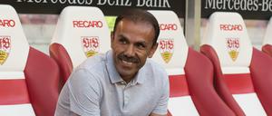 Da sitzt er bald nicht mehr. Jos Luhukay tritt beim VfB Stuttgart zurück.
