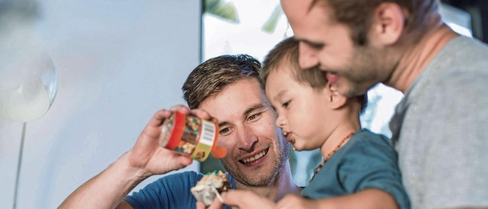 Regenbogenfamilien müssen sich oft mit einer komplizierten Rechtslage herumschlagen.