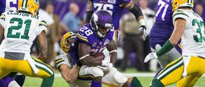 Teuer bezahlter Sieg. Minnesota setzte sich gegen Erzfein Green Bay durch, verlor allerdings auch seinen Star-Spieler: Running Back Adrian Peterson zog sich einen Meniskusriss zu.