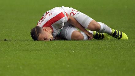 Augsburgs Dominik Kohr verletzte sich schwer gegen Mainz.