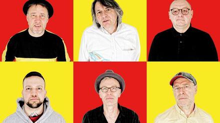 Die Soulpunker von Family 5 mit dem Sänger und Texter Peter Hein oben in der Mitte.