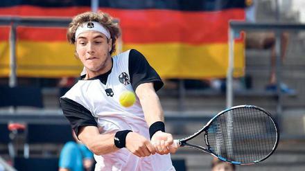 Zweimal gespielt, zweimal gewonnen. Dank Jan-Lennard Struff spielt das deutsche Davis-Cup-Team auch im kommenden Jahr in der Weltgruppe. 