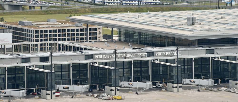 Noch geht nichts am zukünftigen Hauptstadtflughafen BER in Schönefeld - hier Mitte Juni. 