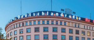 Berliner Lösung. Außen Deutschlandradio, innen Deutschlandfunk Kultur. 