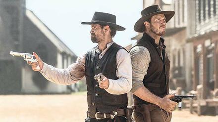 Der Desperado Vasquez (Manuel Garcia-Rulfo, links) und der Glücksspieler Josh (Chris Pratt).