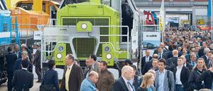Auf der Berliner Bahnindustrie-Messe Innotrans zeigen bis Ende der Woche internationale Hersteller 123 Loks, Waggons und andere Schienenfahrzeuge – von der Straßenbahn bis zum Hochgeschwindigkeitszug. Die Innotrans ist von Dienstag bis Freitag Fachbesuchern vorenthalten, am Wochenende öffnen die Türen für das breite Publikum. 