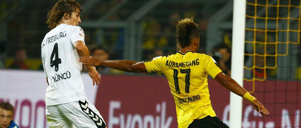 Kommt ein Aubameyang geflogen: Auf den Dortmunder Torjäger war mal wieder Verlass.