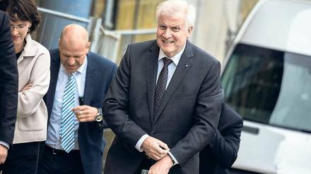 Eine Frage der Vokabeln. Manches an Merkels Erklärung findet Horst Seehofer immerhin bemerkenswert. 