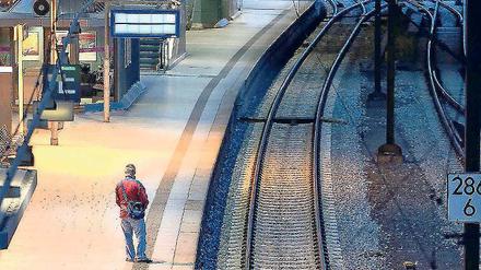 Nichts ging mehr. Mit neun Streiks legte die Lokführer-Gewerkschaft den Schienenverkehr in der Tarifrunde 2014/2015 lahm. Alle Beteiligten wollen das jetzt vermeiden. 