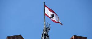 Vertreter der Parteien SPD, Linke und Bündnis 90/Die Grünen treffen sich nach der Wahl des Berliner Abgeordnetenhauses zu ersten Sondierungsgesprächen.