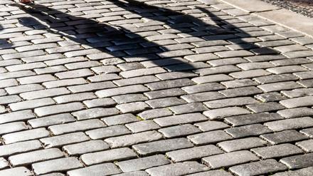Wie ein Schatten: Stalker lassen ihre Opfer nicht mehr los. 