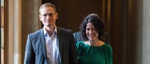 Michael Müller (SPD) und Bettina Jarasch (Grüne) nach den Sondierungsgesprächen Roten Rathaus in Berlin.