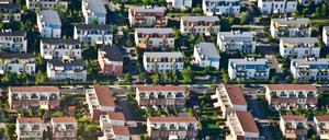 Beim Verkauf von Grundstücken gebe es ein Schlupfloch in Form von Share Deals, sagt Steffen Zillich. Das müsse geändert werden.