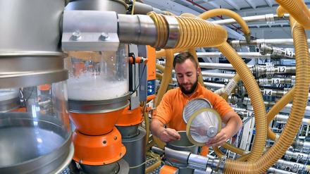 Vor allem in der Industrieproduktion hat sich die Stimmung deutlich aufgehellt. 