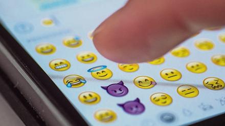 Für Datenschützer nicht lustig: WhatsApp als Teil von Facebook.