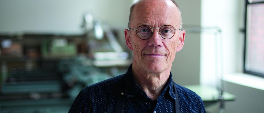 Erik Spiekermann in seiner Berliner Druckwerkstatt.