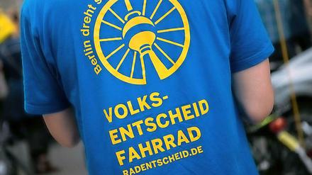 Die Initiatoren des Radentscheides haben in weniger als einem Monat rund 100.000 Unterschriften gesammelt.