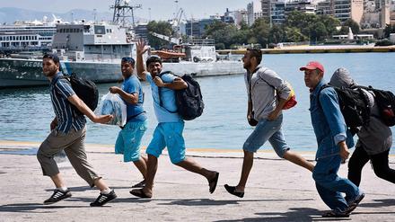 Die Zahl der aus der Türkei ankommenden Migranten sei von 1700 auf 85 pro Tag zurückgegangen, so die EU.