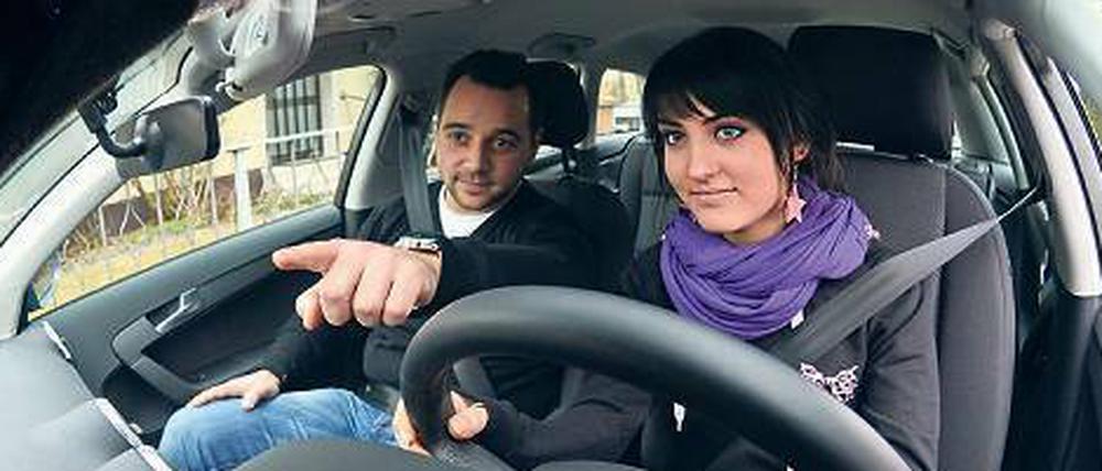 Fahrschüler müssen sich darauf einstellen, für die Prüfungen künftig mehr zu bezahlen.