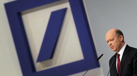 Die Deutsche Bank rutscht immer tiefer in den Strudel negativer Nachrichten.