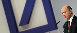Die Deutsche Bank rutscht immer tiefer in den Strudel negativer Nachrichten.