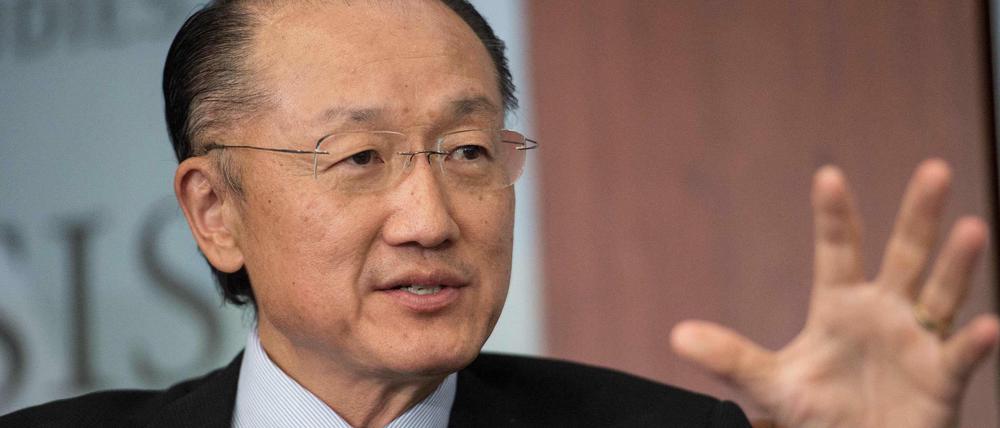 Jim Kim geht in die Verlängerung. Der Aufsichtsrat der Weltbank entschied, ihm eine zweite Amtszeit zu gewähren.