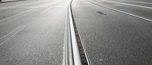 Straßenbahnschienen sind für Fahrradfahrer eine tückische Gefahr.