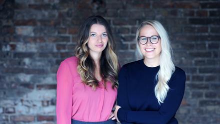Die Gründerinnen von „Edition F“: Nora-Vanessa Wohlert (l.) und Susann Hoffmann.